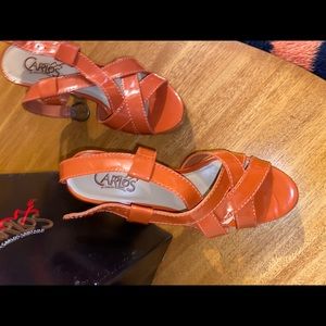 Carlos Santana cork heels size 7.5